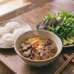 Cách làm bún chả Hà Nội – Thịt nướng thơm, nước chấm chua ngọt chuẩn vị