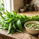 Bị mụn có nên ăn rau muống không? Có bị thâm sẹo không, kiêng bao lâu?